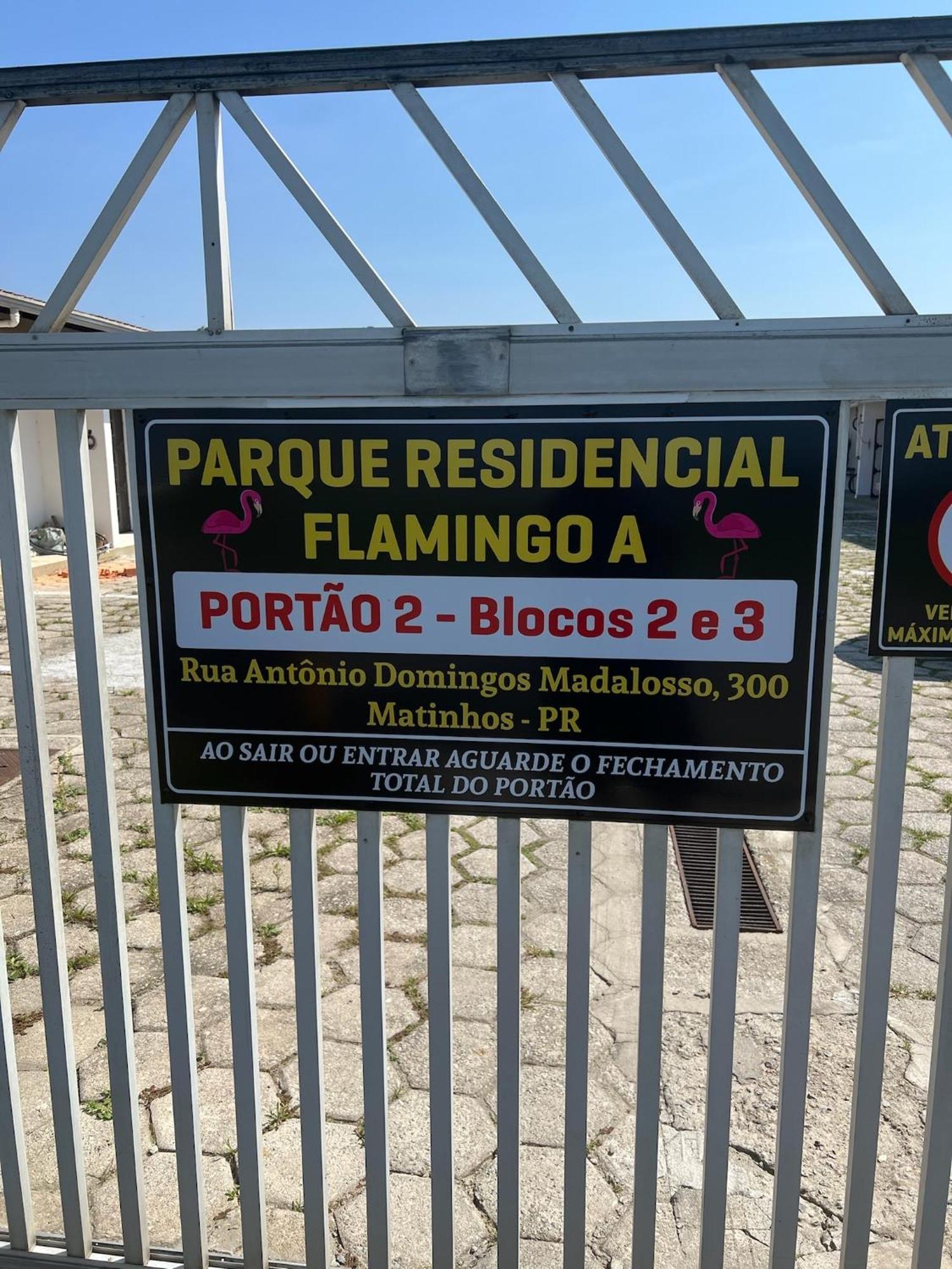 Kitinete Em Matinhos Com Piscina Villa Exterior photo